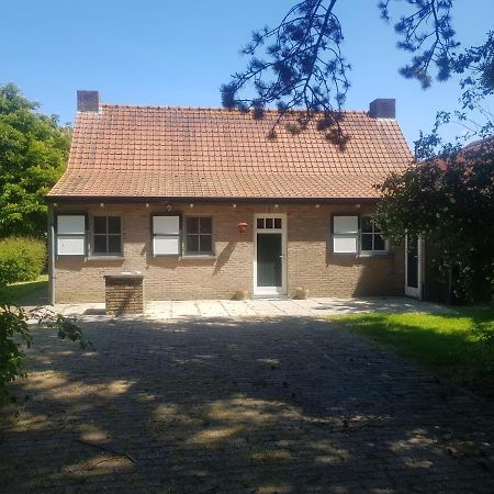 De Bedstee Villa Schoondijke Kültér fotó